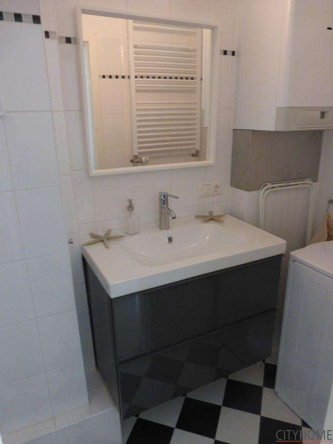 Scharnhorstraße, sehr schöne und stylishe Altbauwohnung