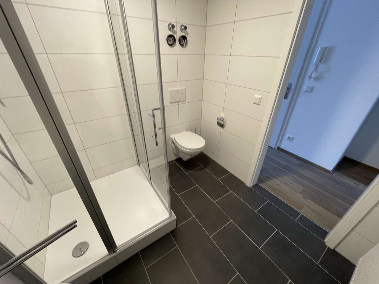 Klarastraße, ruhig und top modern, in der Innenstadt!