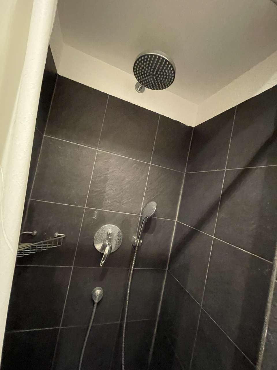 Viktoriastraße, nahe Bahnhof und City mit Balkon