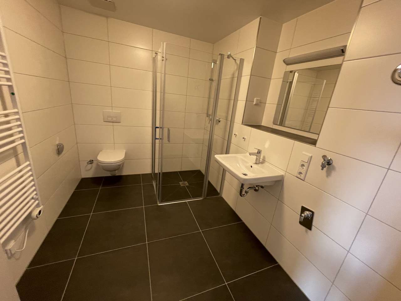 Kantstraße, Apartment in super Lage, direkt neben der UNI!