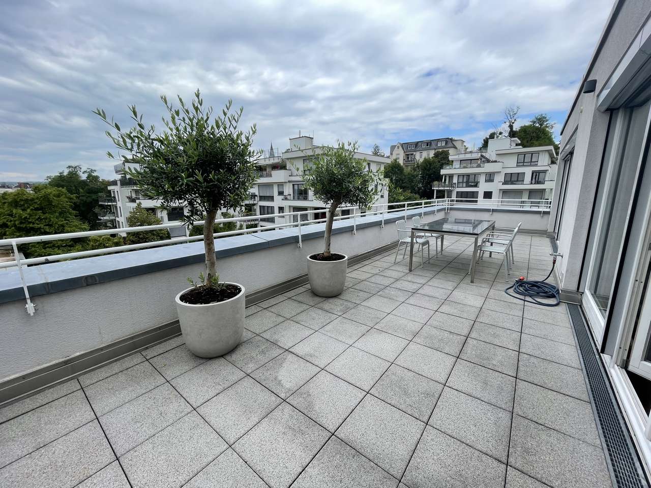 Richard Wagner Straße, echtes Penthaus mit großer Terrasse und Blick auf die City!