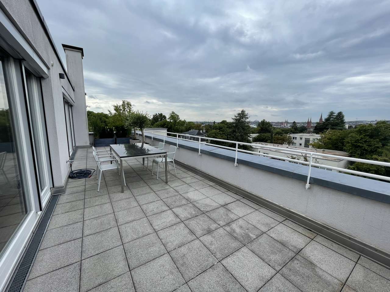 Richard Wagner Straße, echtes Penthaus mit großer Terrasse und Blick auf die City!