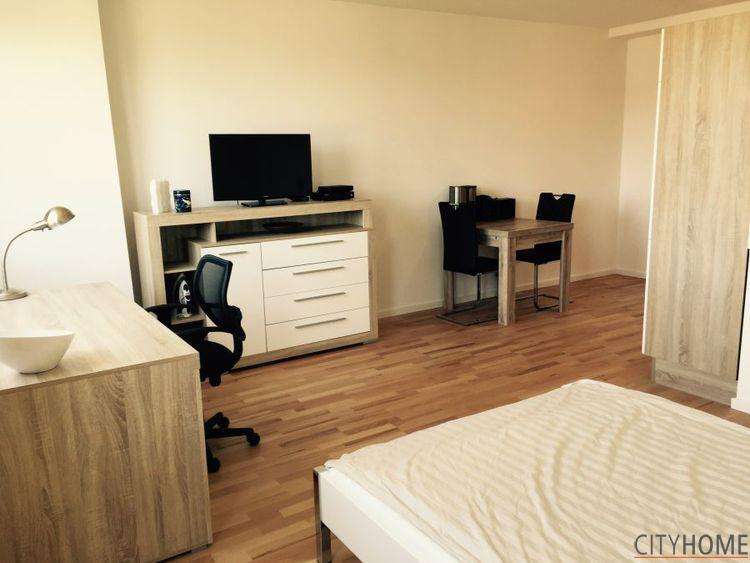 Wiesbaden: Dotzheimer Straße, Superzentral! DSL und Parkplatz optional 