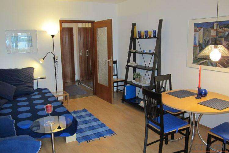 Wiesbaden: Dotzheimer Straße, mit Balkon, nahe Zentrum 