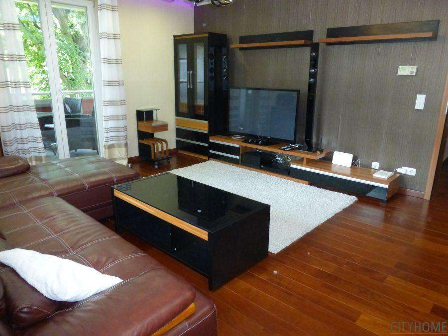 Wiesbaden: Mainzer Straße, viel Platz, W-Lan, Balkon 