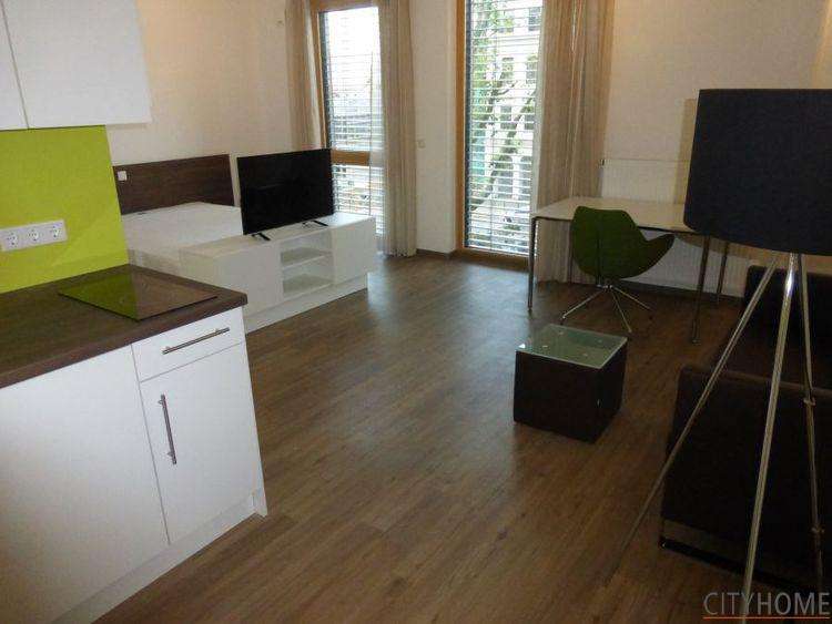 Wiesbaden: Rheinstraße, modernes helles Apartment, Garage optional 