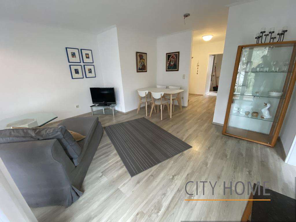 Wiesbaden: Frankfurter Straße, mit Balkon nahe Innenstadt 