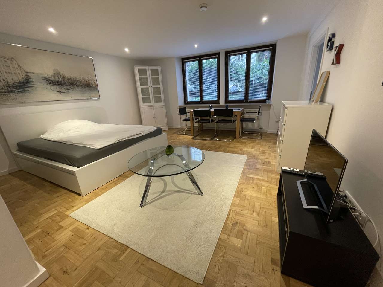 Wiesbaden: Goebenstraße, ruhige, individuelle Wohnung mit viel Platz 