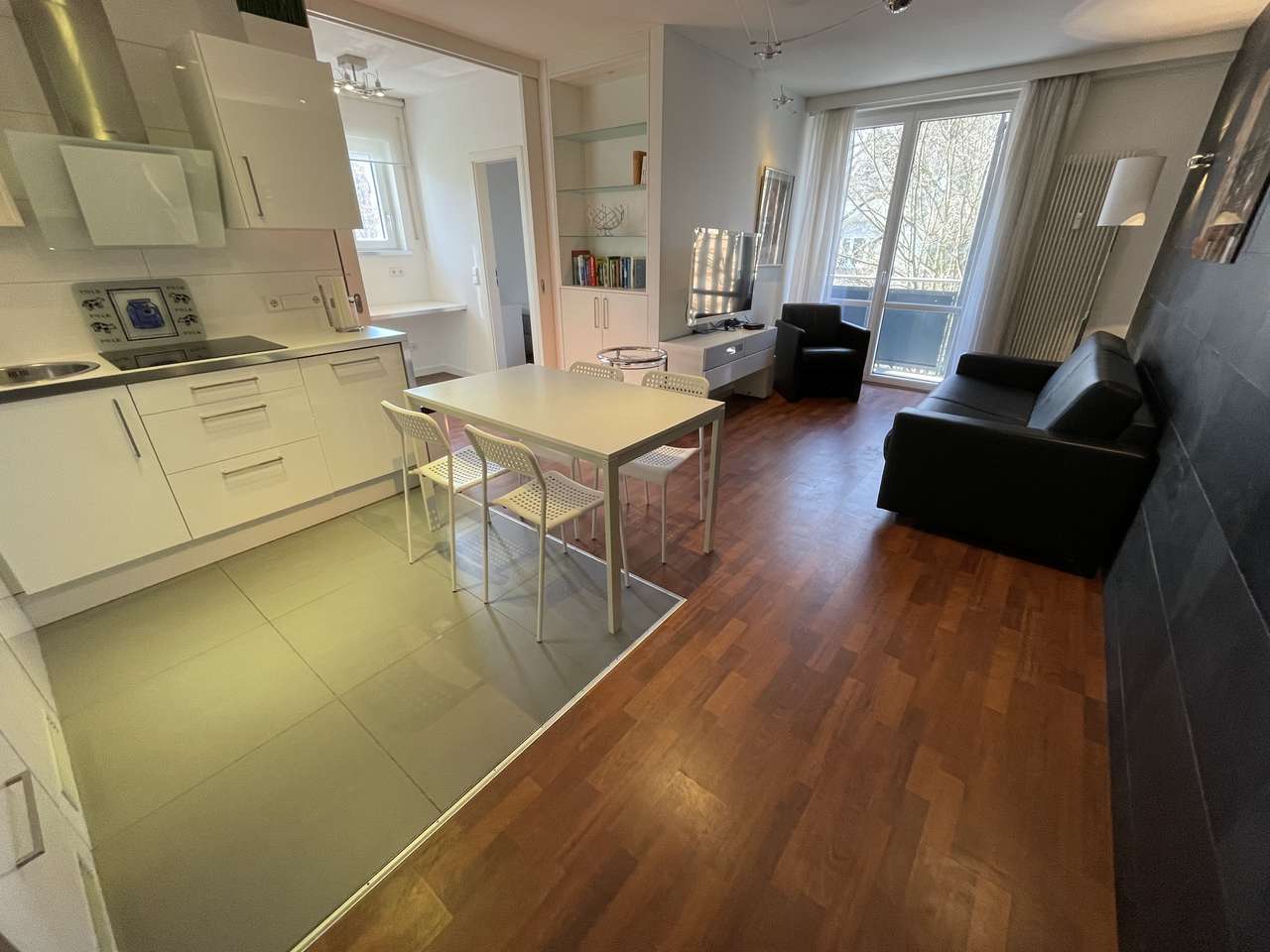 Wiesbaden: Viktoriastraße, gepflegte Wohnung in zentraler Villenlage 