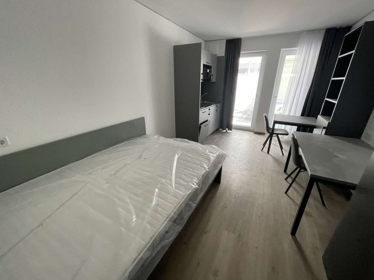 Kantstraße, Apartment in super Lage, direkt neben der UNI!