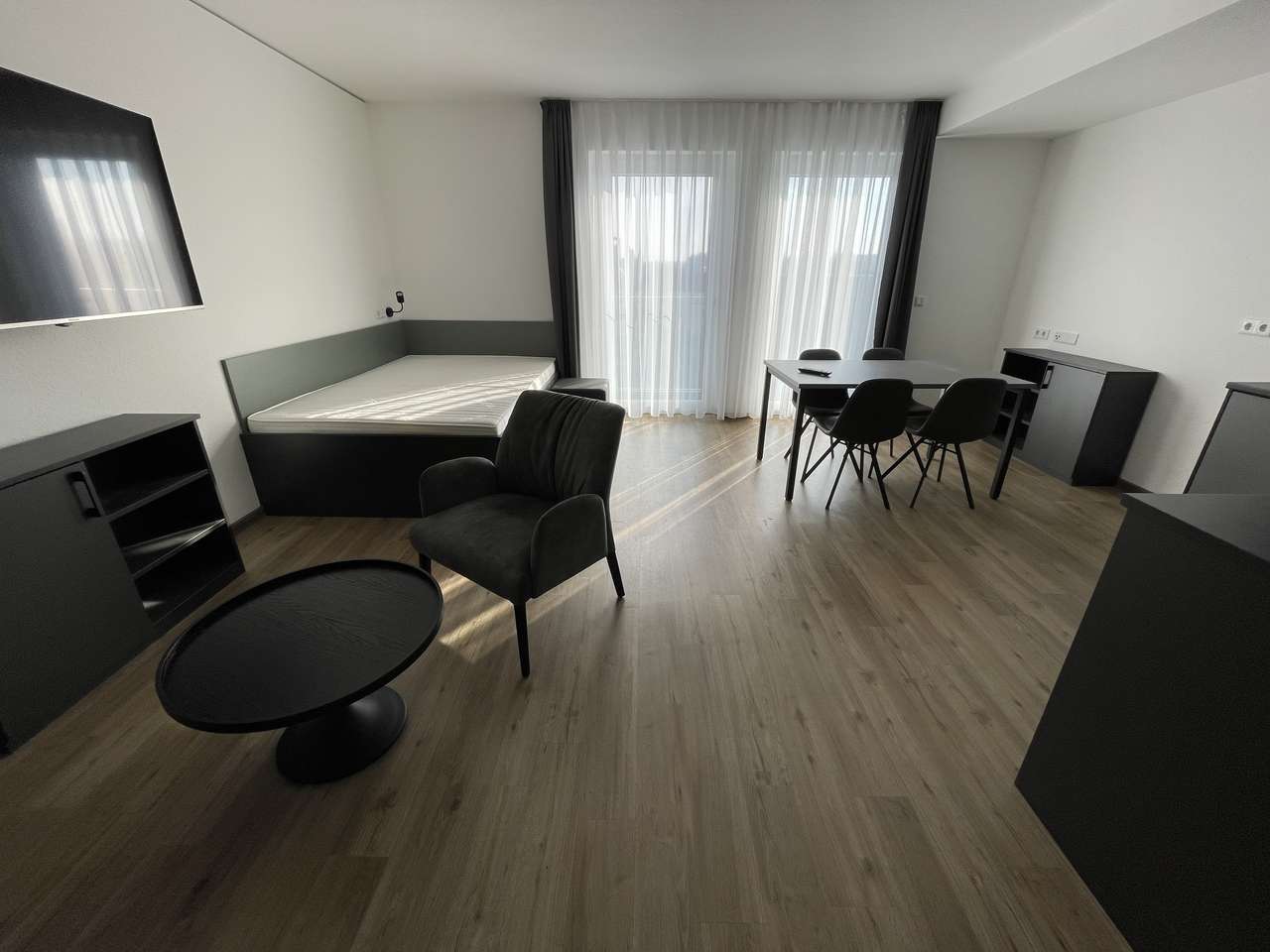 Kantstraße, Apartment in super Lage, direkt neben der UNI!