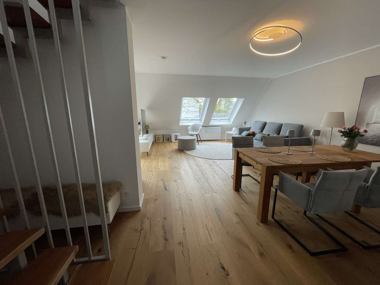 Wiesbaden: Nahe der Innenstadt in ruhiger Lage mit toller Loggia und luxuriöser Ausstattung 