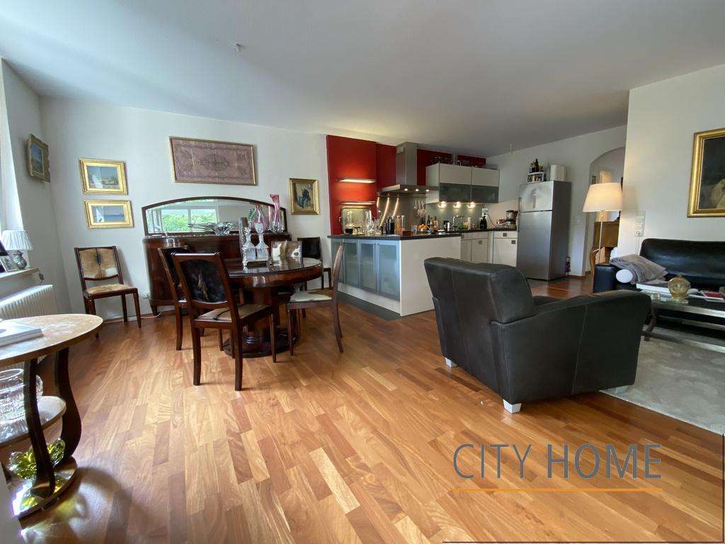 Wiesbaden: Humboldtstraße, ruhige, schöne Lage mit Balkon 