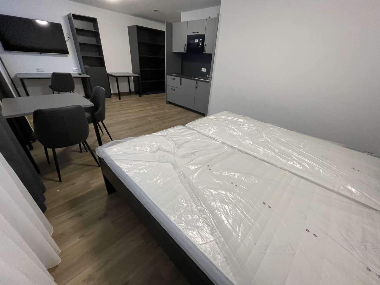 Mainz: Kantstraße, Apartment in super Lage, direkt neben der UNI! 