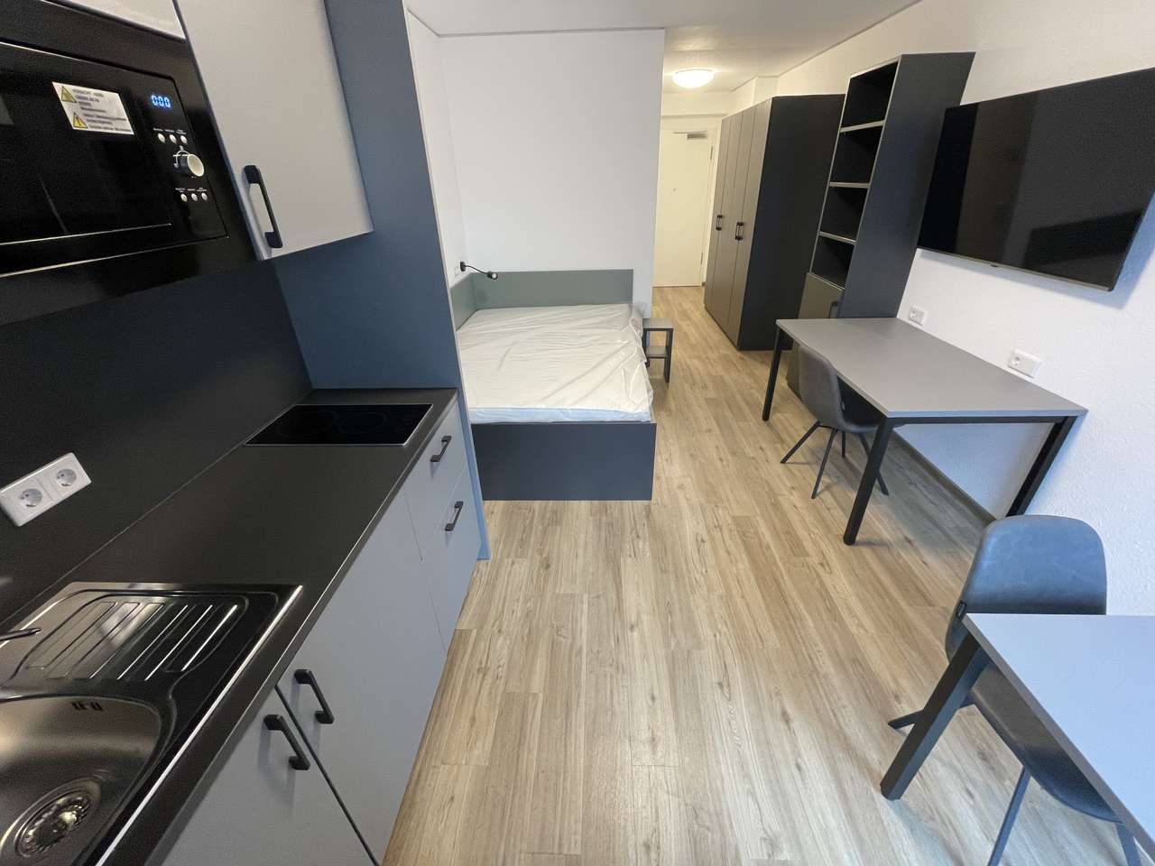 Kantstraße, Apartment in super Lage, direkt neben der UNI!