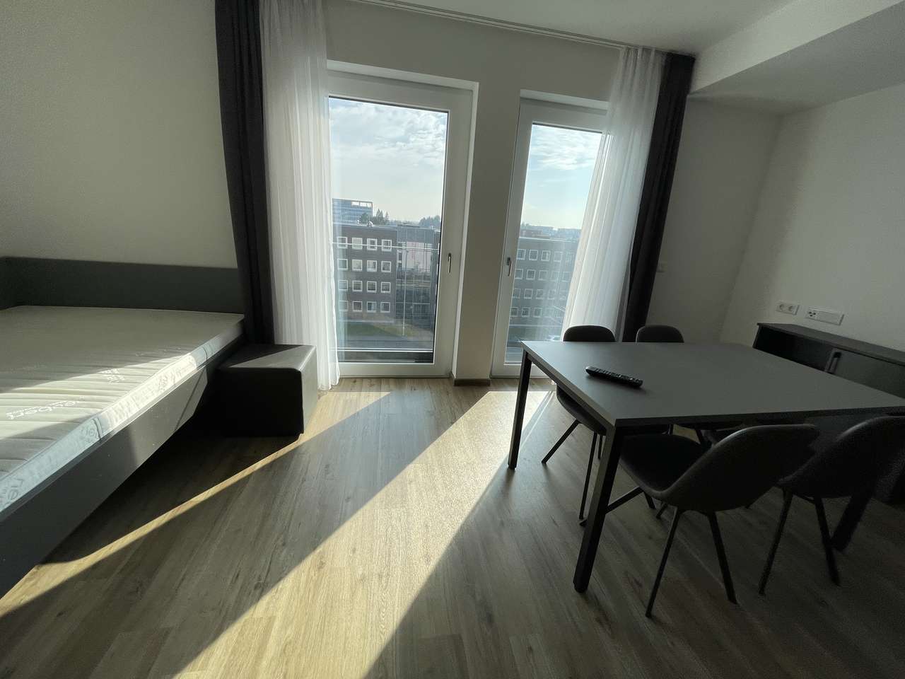 Kantstraße, Apartment in super Lage, direkt neben der UNI!