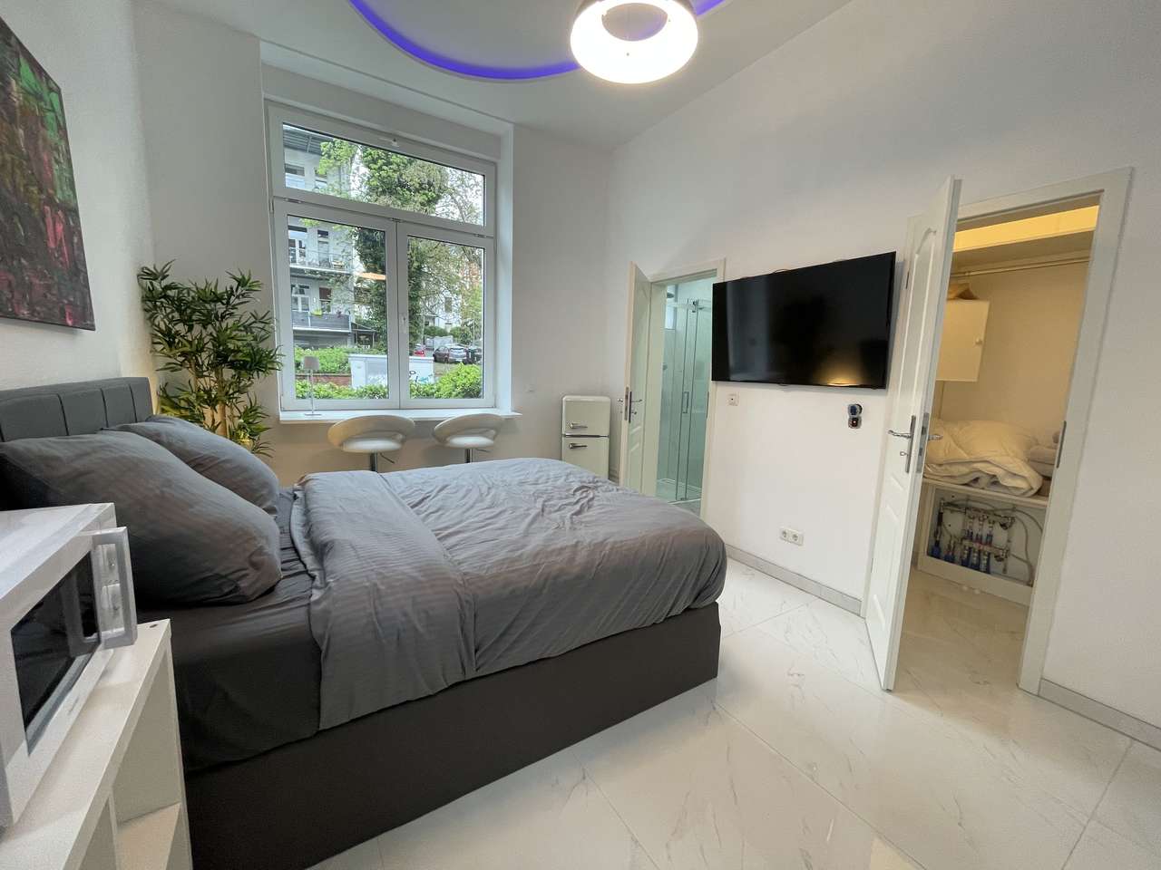 Emser Straße, mitten in Wiesbaden, top ausgestattet