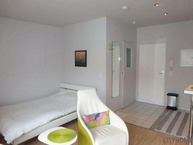 Kaiserstraße, klasse Apartment mit Balkon nahe Bahnhof
