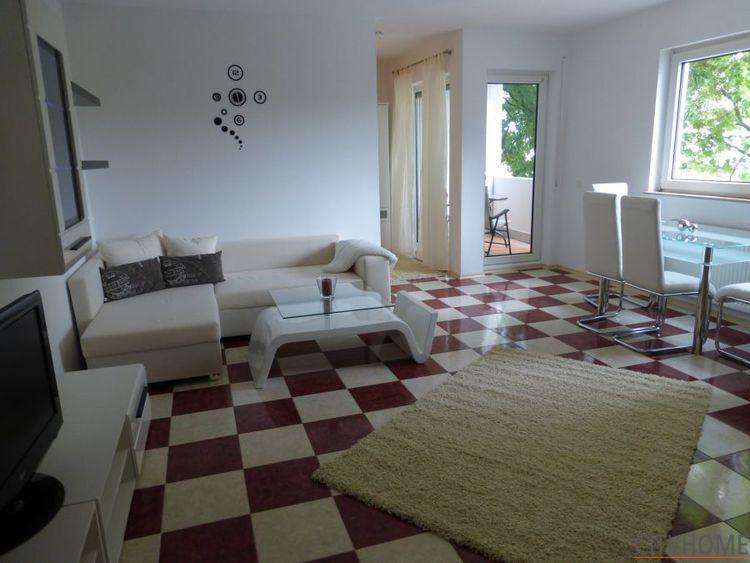 Mainz: Mombacher Straße, nahe Bahnhof und Innenstadt 