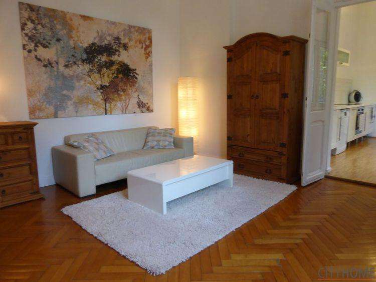 Wiesbaden: Cheruskerweg, viel Platz und Licht, W-Lan inclusive 