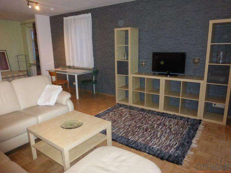 Wiesbaden: Am Schloßpark, hochwertiges Apartment mit eigener Terrasse 