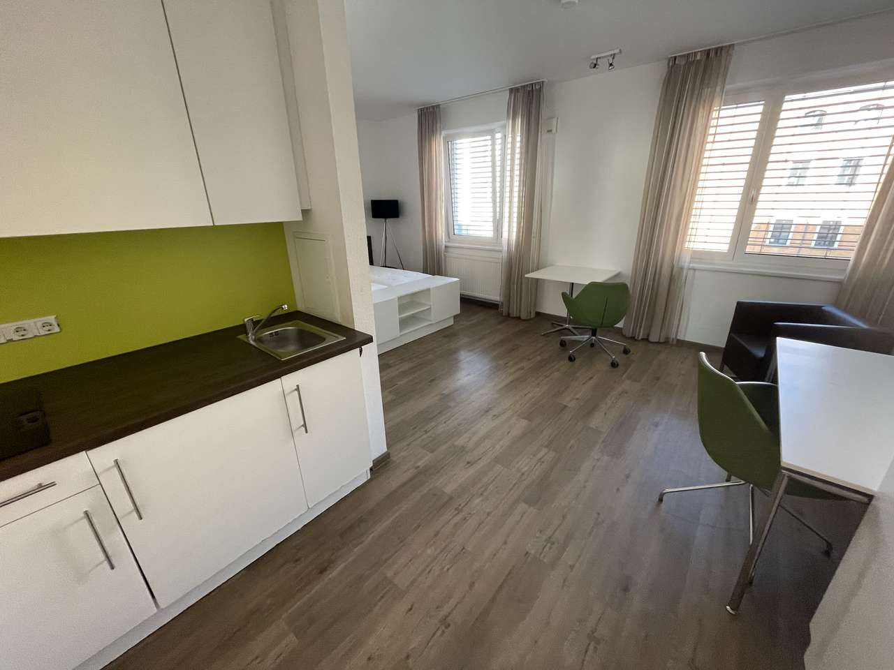 Wiesbaden: Rheinstraße, mitten in der City wohnen, Garage optional 