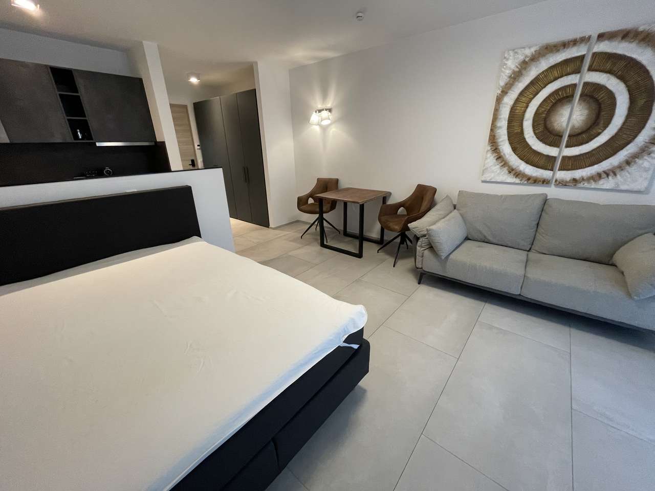 Wiesbaden: Stylishes Apartment, zwischen Mainz und Wiesbaden 