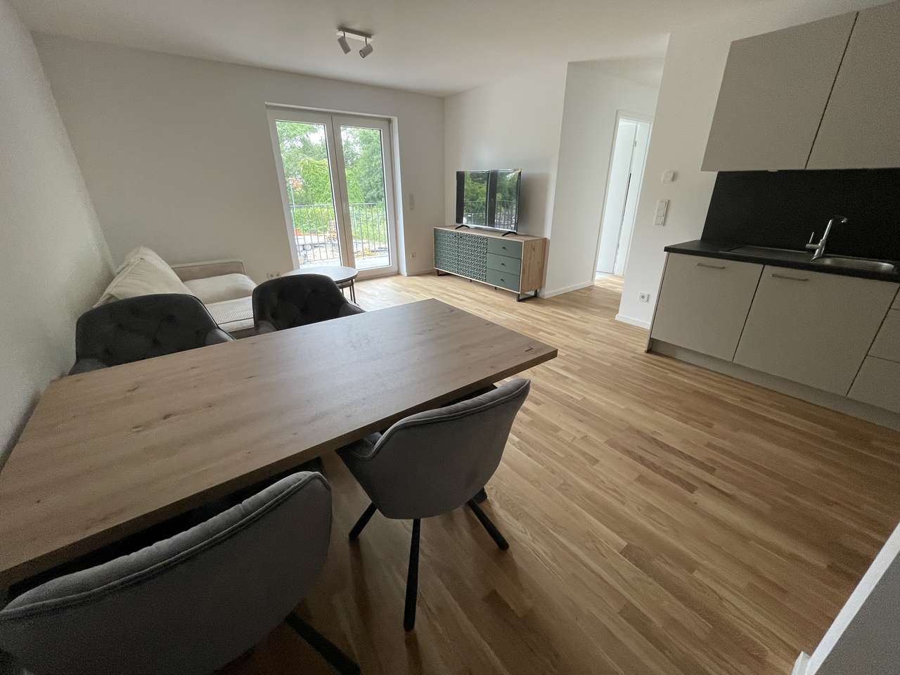 Darmstadt: Schöne, helle Wohnung in ruhiger Lage von Darmstadt Arheiligen 