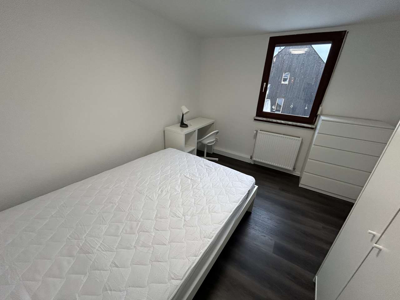 Zimmer in 4er WG, ruhige Lage in Mainz-Weisenau mit Hofbenutzung