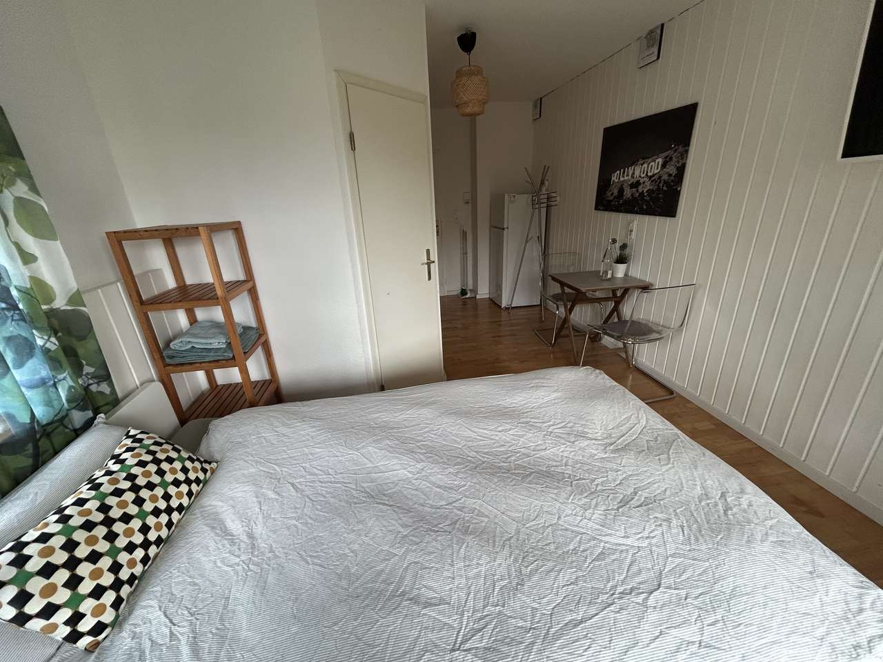 Hotelalternative, schnell auf der A66, gut parken, Balkon.