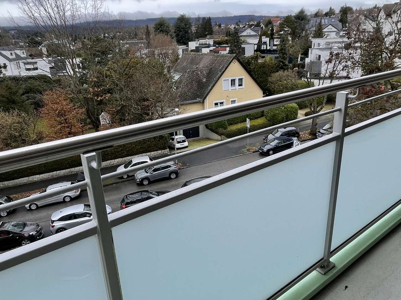 Bingertstraße, mit Balkon, super Ausstattung und eigener Waschmaschine