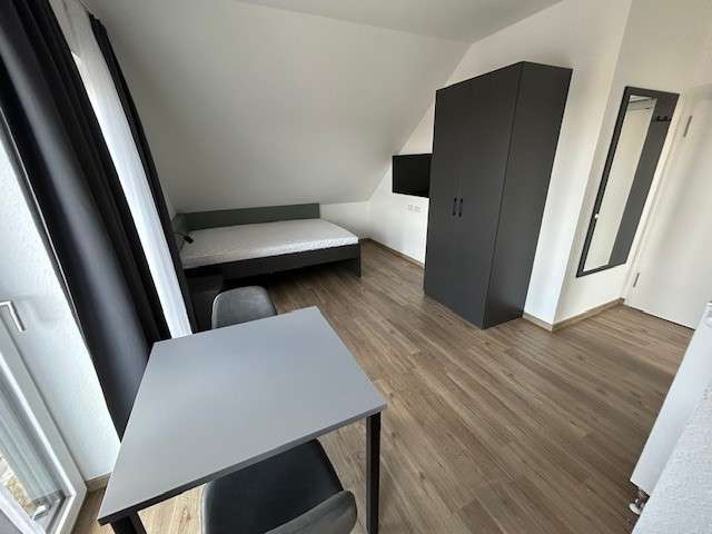 Wiesbaden: Hochheimer Straße, Neubau-Apartments zwischen Mainz und Wiesbaden 