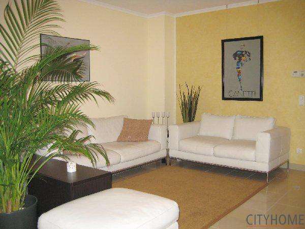 Wiesbaden: Drususstraße, hochwertige Wohnung mit viel Komfort und Balkon 