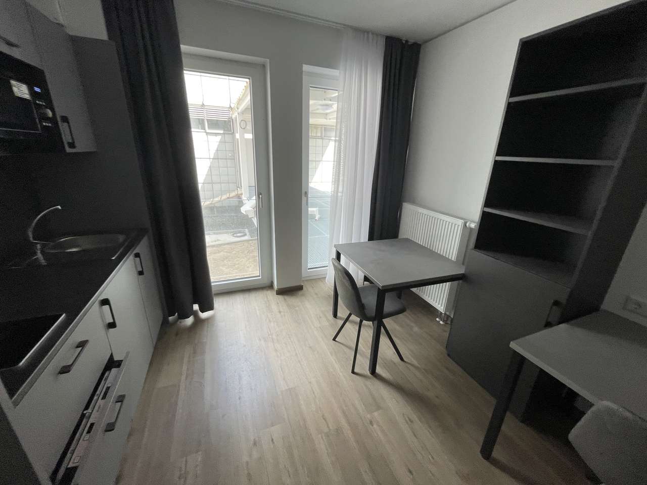 Kantstraße, Apartment in super Lage, direkt neben der UNI!