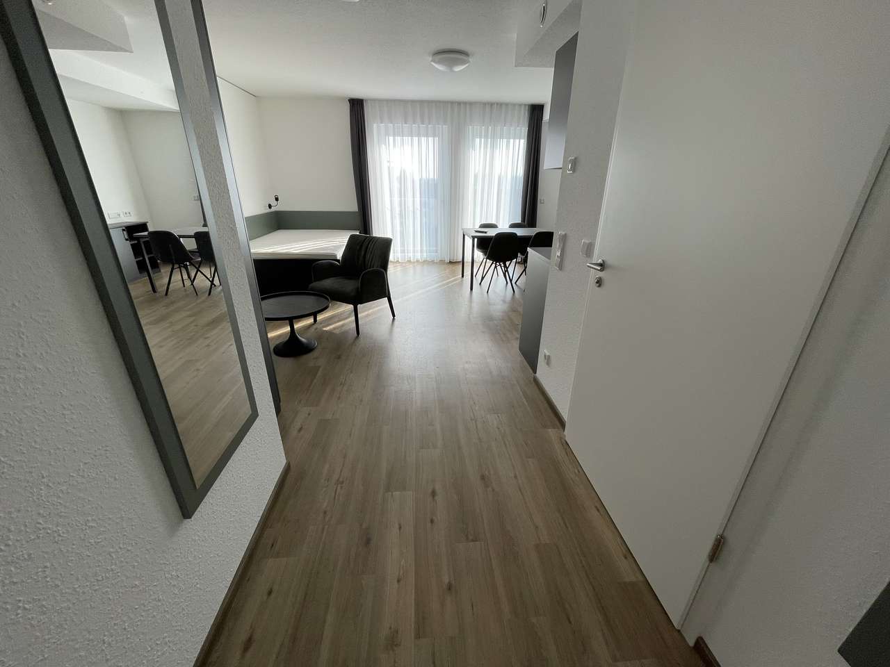 Kantstraße, Apartment in super Lage, direkt neben der UNI!