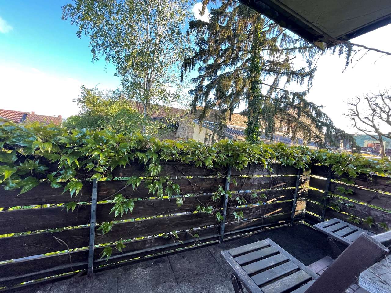 Hotelalternative, schnell auf der A66, gut parken, Balkon.