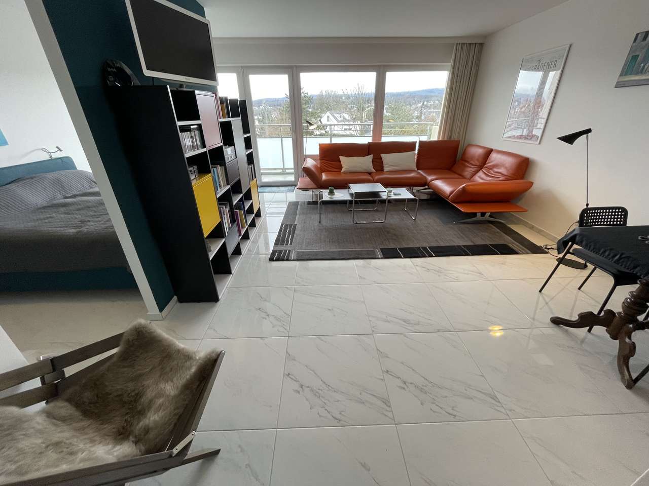 Wiesbaden: Bingertstraße, mit Balkon, super Ausstattung und eigener Waschmaschine 