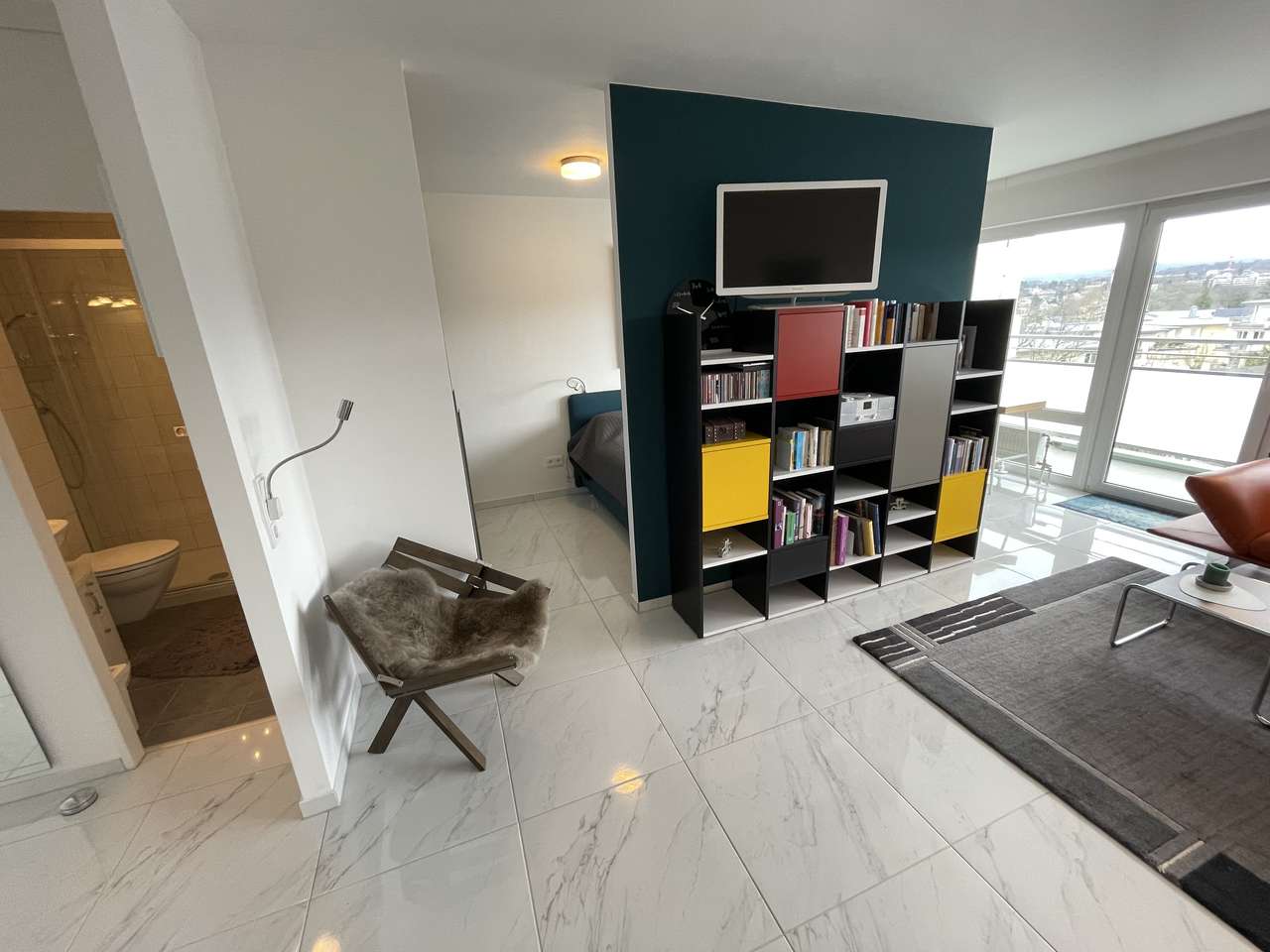 Bingertstraße, mit Balkon, super Ausstattung und eigener Waschmaschine