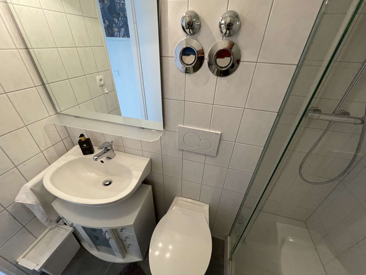 Bingertstraße, mit Balkon, super Ausstattung und eigener Waschmaschine