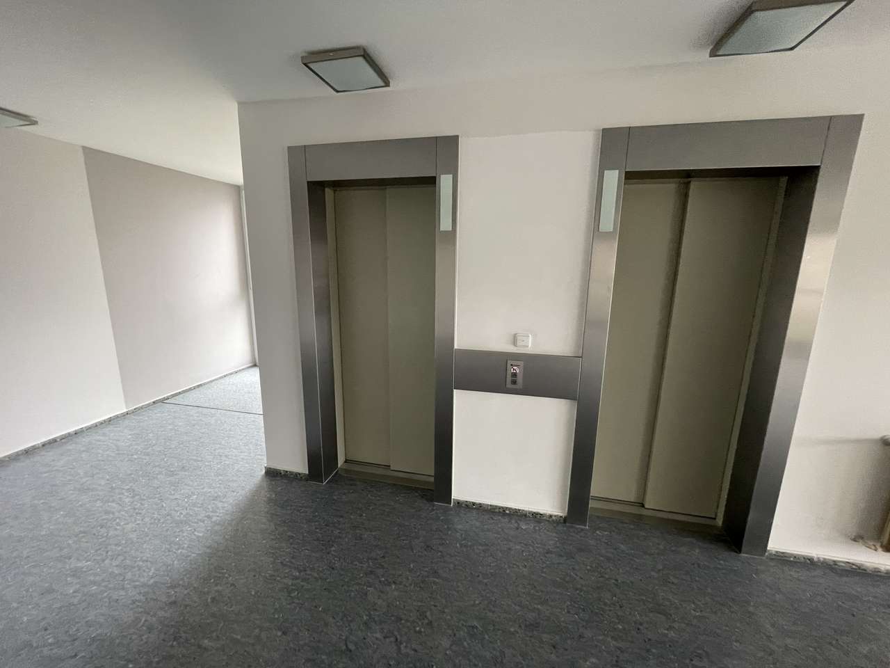 Bingertstraße, mit Balkon, super Ausstattung und eigener Waschmaschine